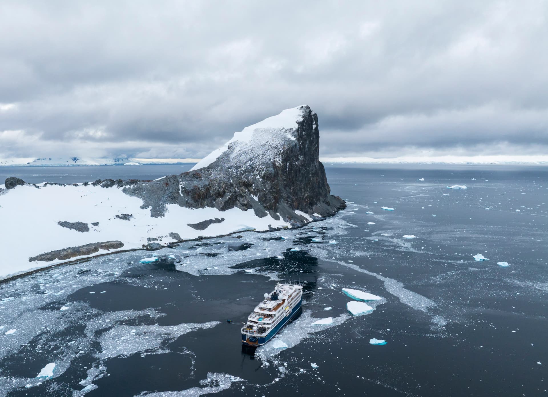 Antarctic Wonders: roundtrip cruise from Ushuaia